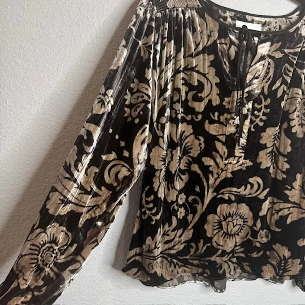 Anthropologie Faustine Velvet Floral Peasant Blouse L Boho Smocked Top